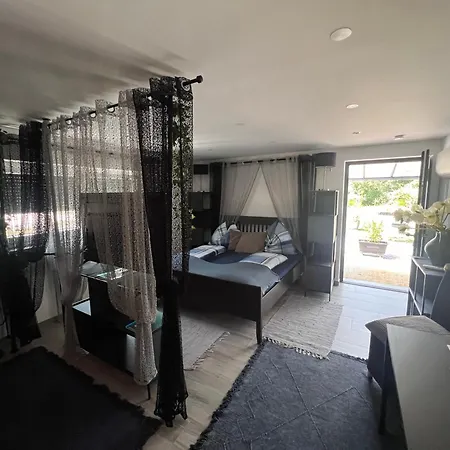 Διαμέρισμα Dependance Komposch Adults Only