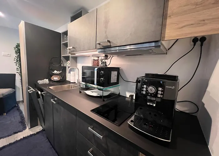 Dependance Komposch Adults Only Apartman *